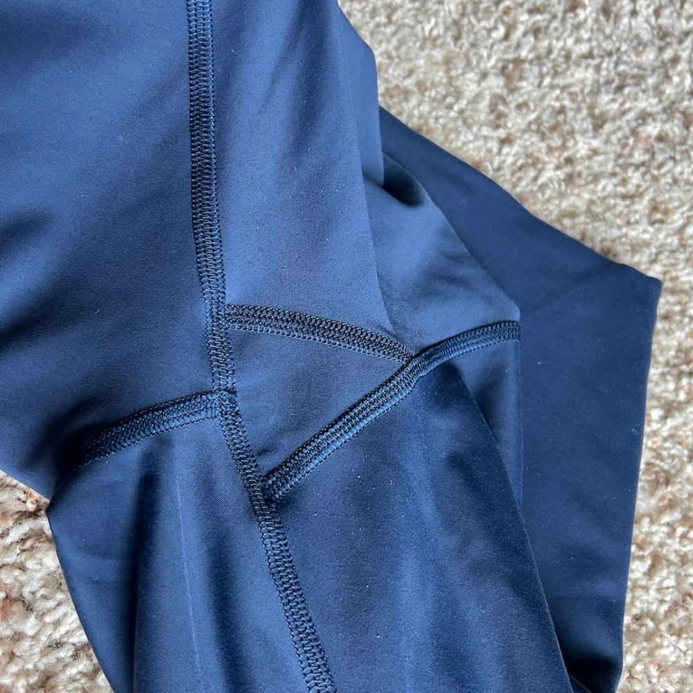 Wunder Under SmoothCover High-Rise 25" inseam - Picture 6 of 7